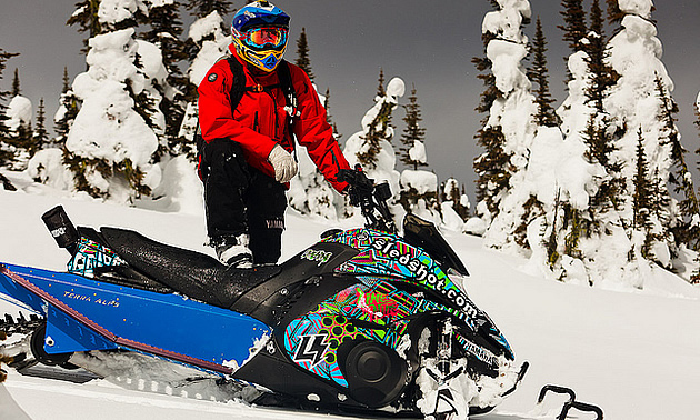 Taking a well-deserved break while riding the premium local trails. Dave Best photo